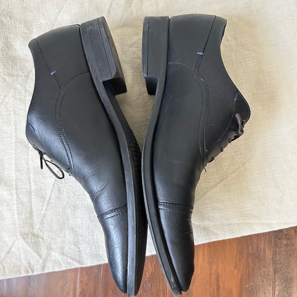 TED BAKER LONDON Fhares Cap Toe Oxford Black Leather - Picture 3 of 11